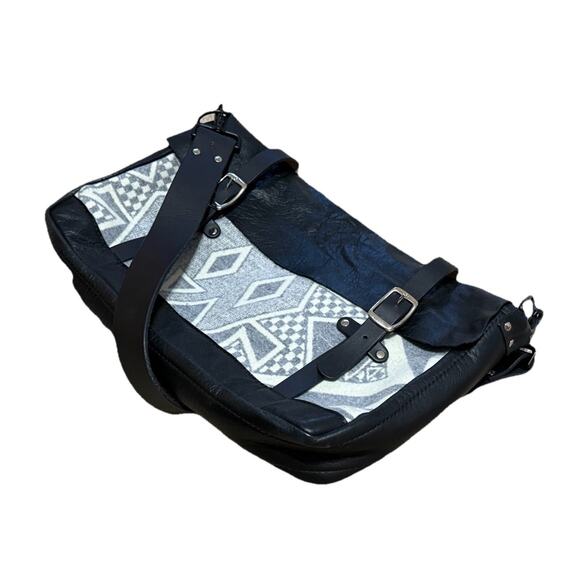 Mens Large Leather & Wool Messenger Bag Crossbody Briefcase Travel Gray Black - Picture 1 of 8